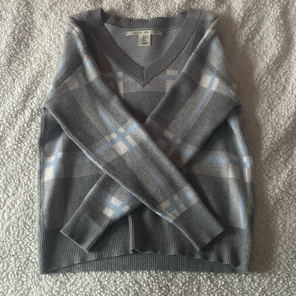 Max Studio preppy plaid v neck sweater